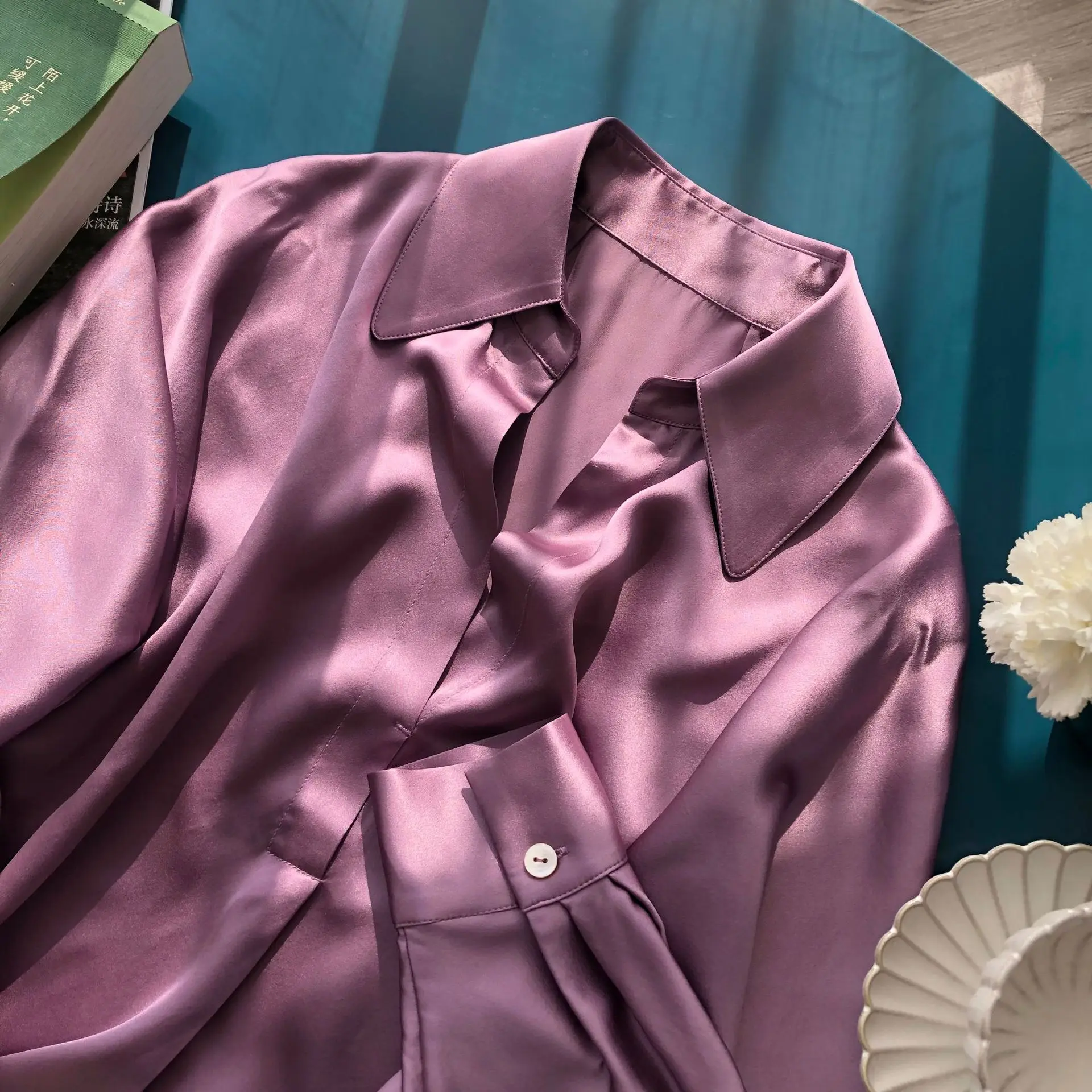 Birdtree 20Mm Women Silk Blouses 100%Real Silk V Neck Bat Sleeves Sandy Wash Chic Shirts 2023 New Spring Autumn  T36731QMY