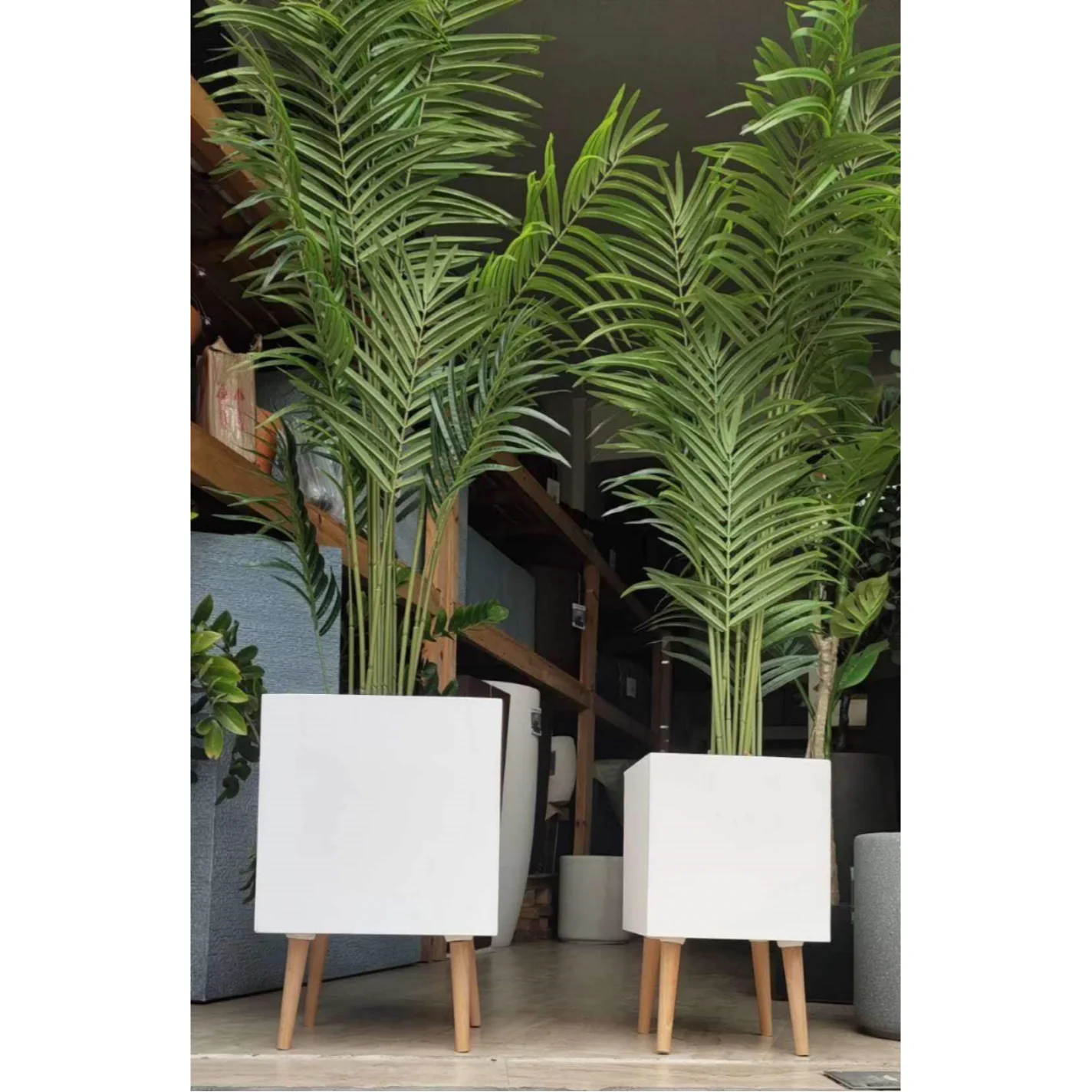Classic fashion square fiberglass flowerpot with wooden feet