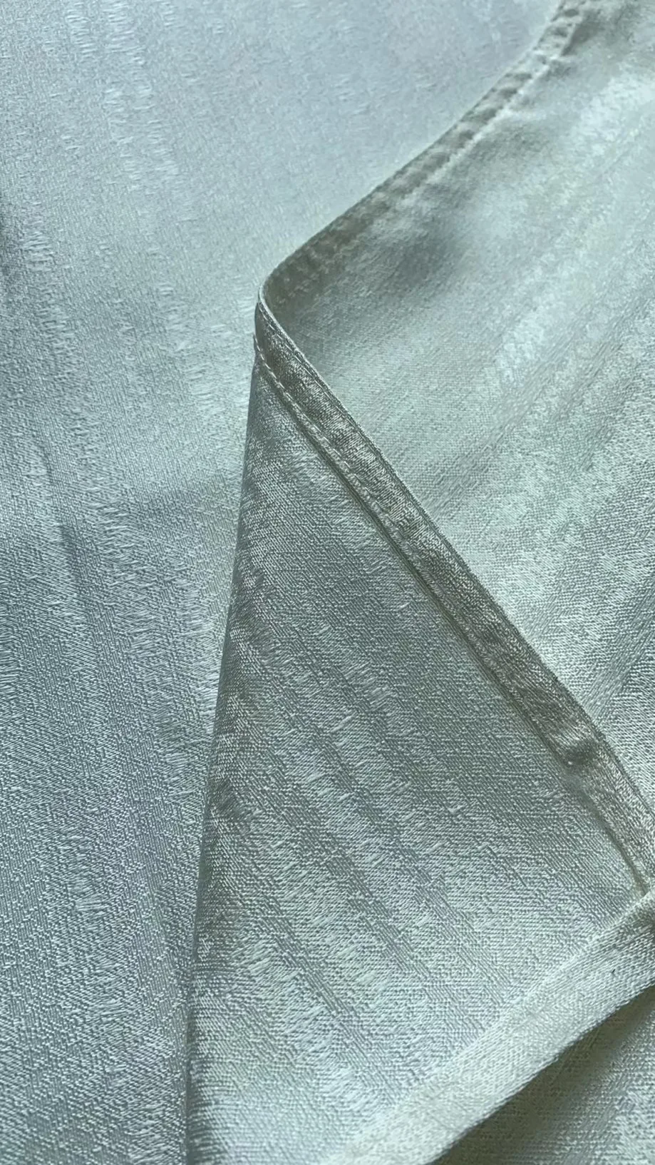 crocheted polyester and cotton satin band cloth napkin in stock inventory reserve warehouse bank clearance