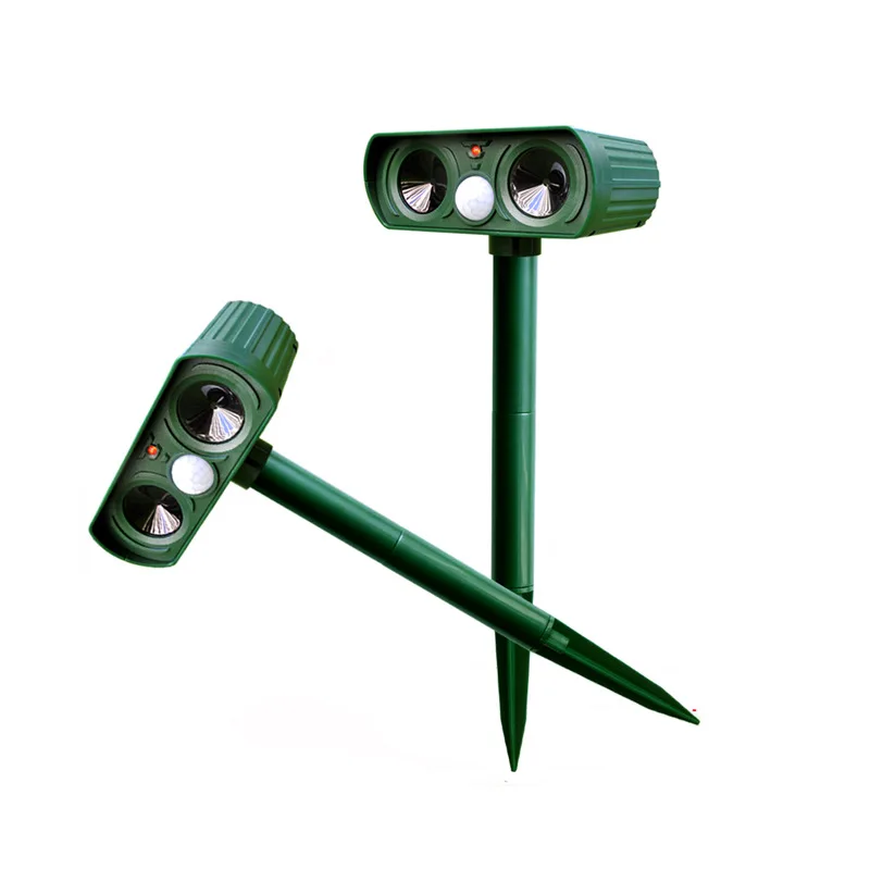 Solar Power Outdoor Pest Repellent Rechargeable Battery Ultrasonic Animal Repeller