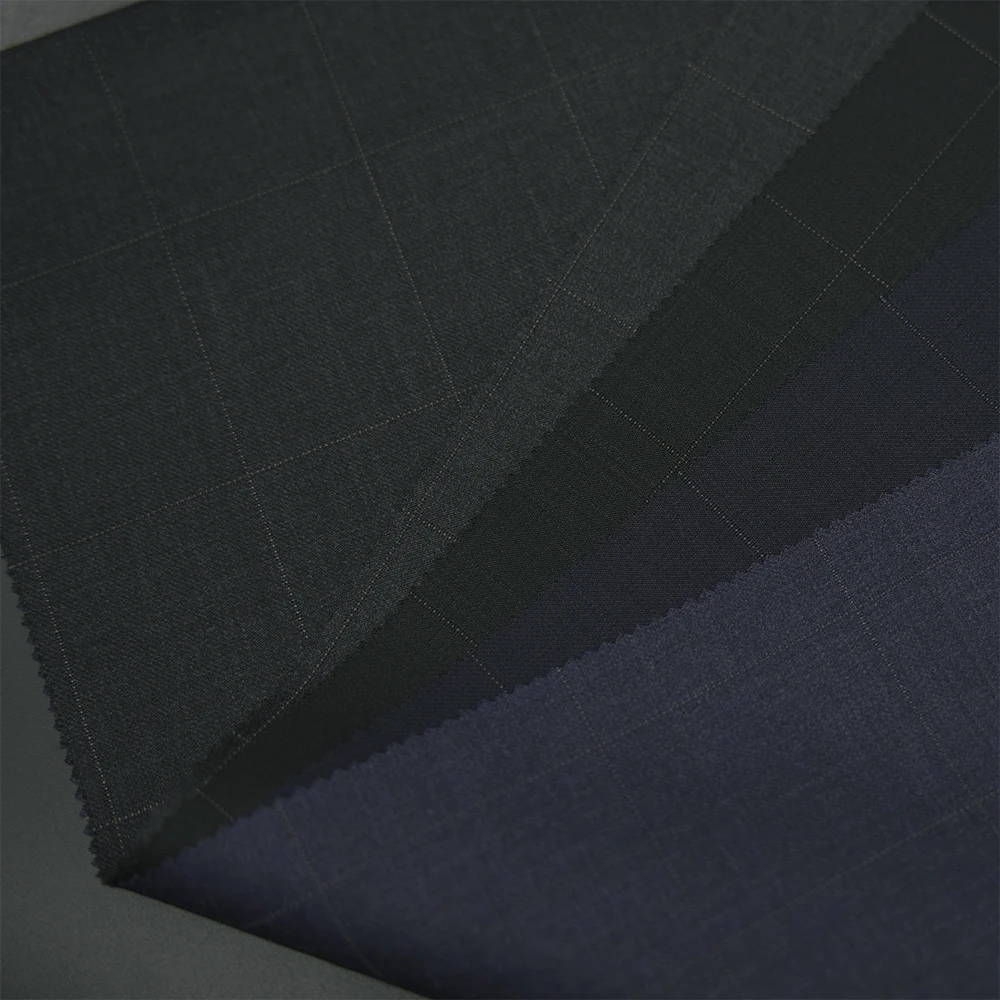 Luxury STOCK Italian Plaid Design Merino 70%W 30%P Wool Polyester Blend Wool Fabric for Men Suits
