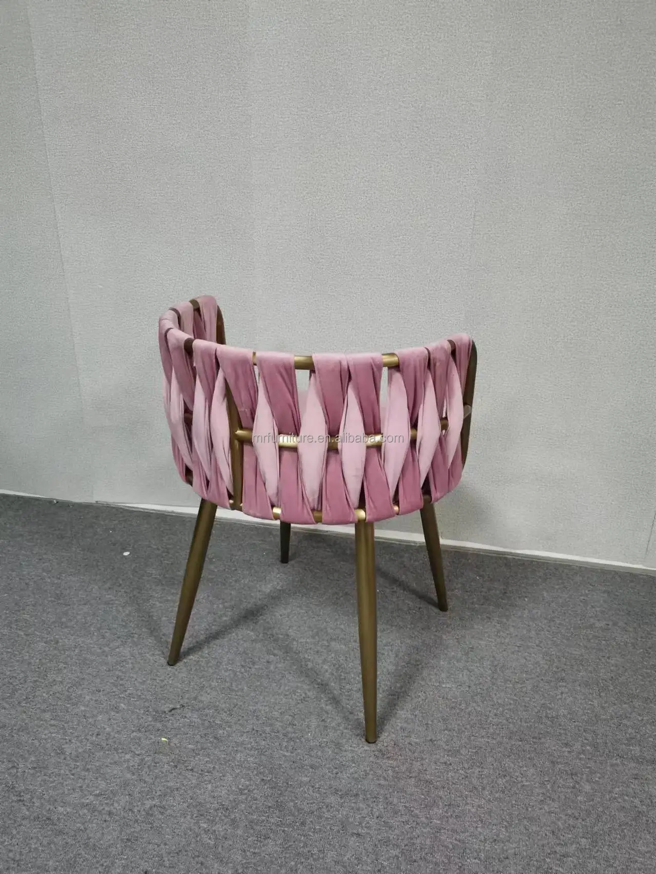 Modern Luxury Bar Furniture Backrest Lift and Rotate Bar Chair Stainless Steel Bar Stool for Coffee Shop Bistro Restaurant