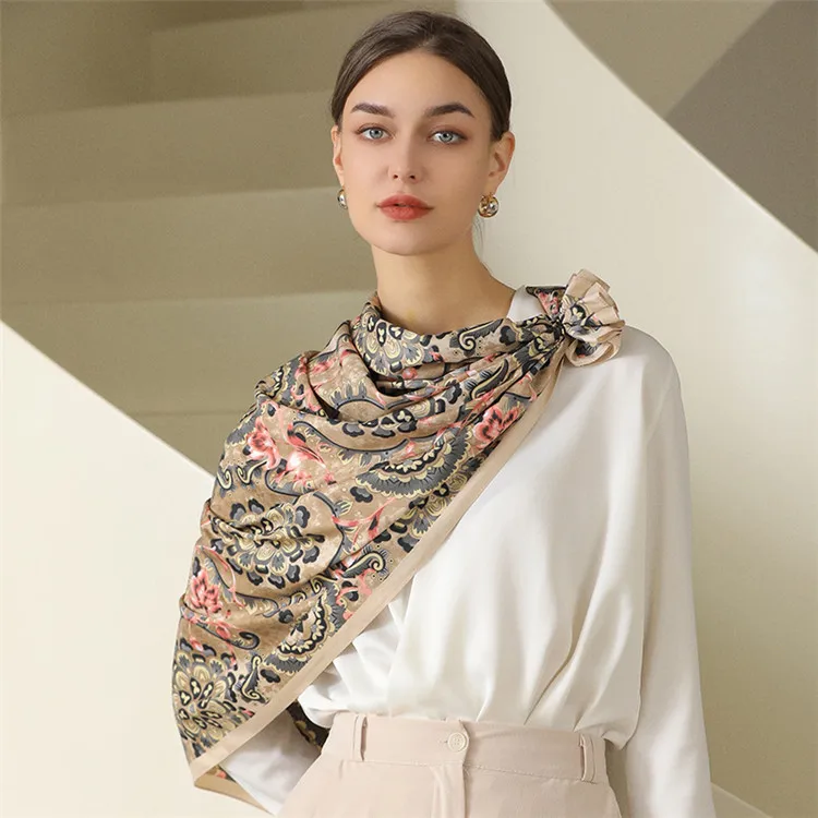 Attractive Style Woman Digital Print Silk Scarf 100% Silk Scarf Custom Print Silk Square Scarf