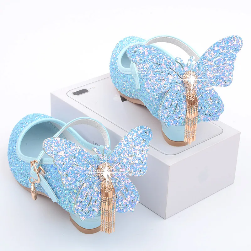 Girls Roman Sandals 20235Summer New Korean Children Rivet Hollow Soft Sole Princess Shoes Outside Beach Shoes