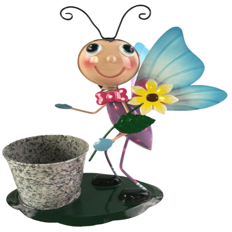 Garden decor metal bee with planter