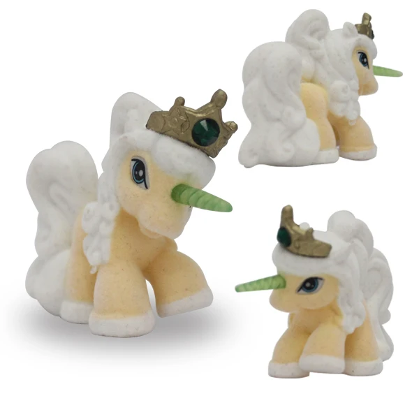 WJ2301 Cartoon Action Figure Anime Unicorn Horse Doll Toy Cartoon flocekd PVC Horse Figurine for Kids Game
