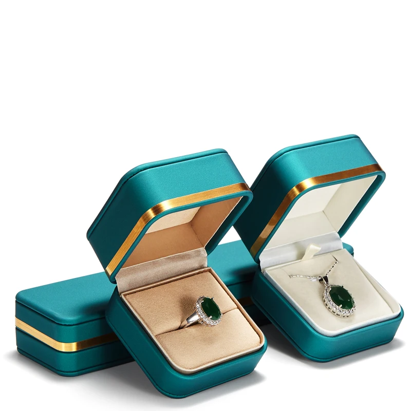 fashion jewelry packaging innovative romantic clamshell trinket plastic PU leather ring box