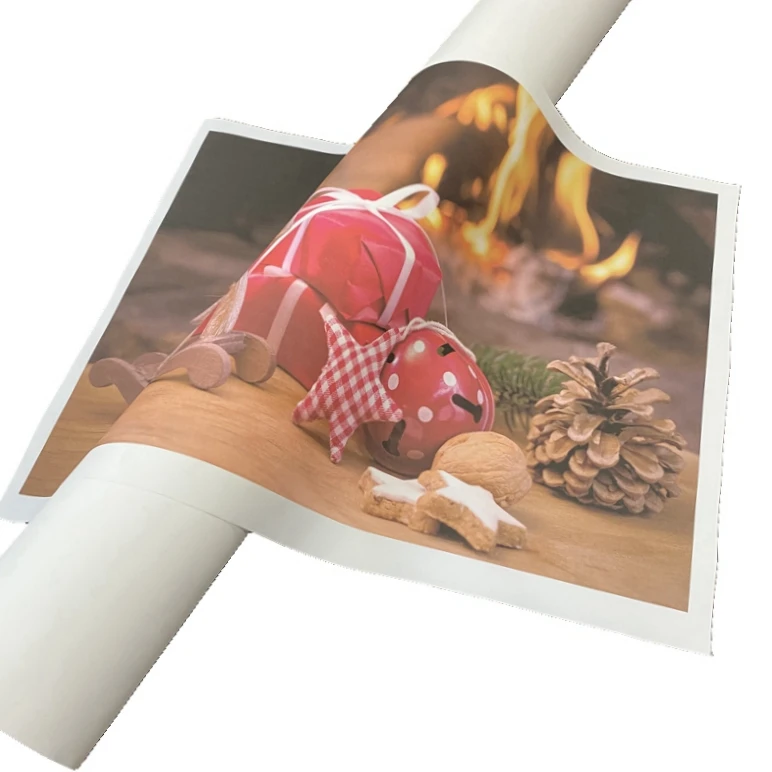 Ткань из полиэстера с микроатласным принтом