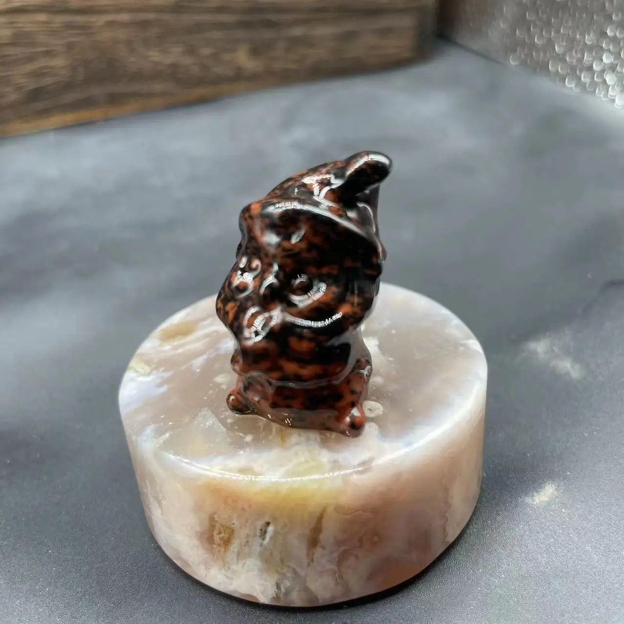 3cm Natural Amethyst Crystal Xmas Man Santa Claus Carving Delicate Quartz Semi-Precious Stone for Home Decoration Small Gift Use