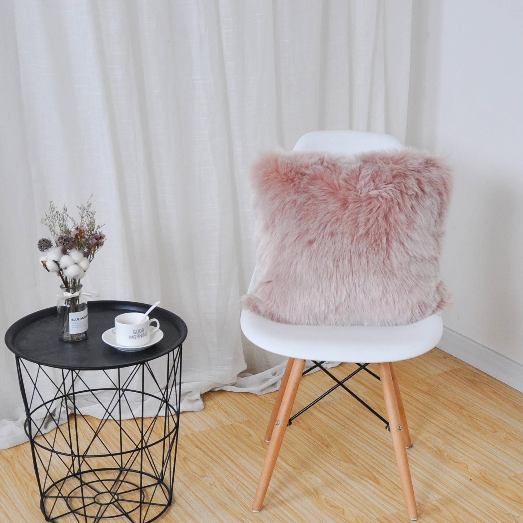 Luxury Faux Fur Throw Pillows Cushions Decoration Faux Fur Cushion Pillow Supplier Faux Fox Fur Cushion Cover