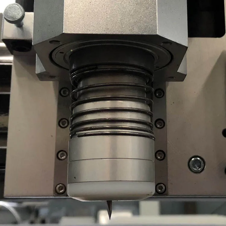 High Quality  Oscillating Knife Leather Cutting Machine CNC Textile Automatic Cutting Machine