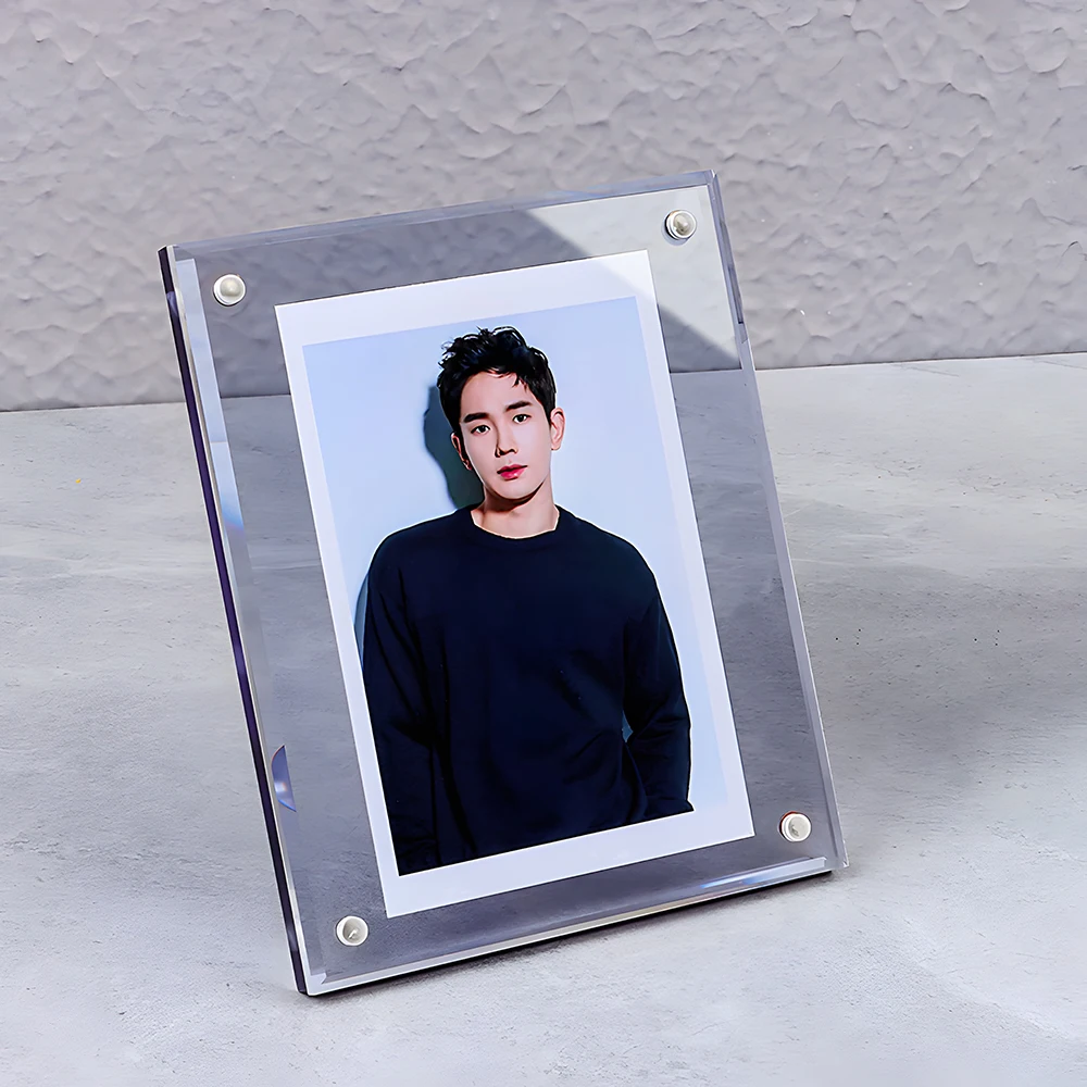 Custom Acrylic Picture Frame Clear Freestanding Magnetic Photo Frames Desktop Display Fashion Wedding Magnet Picture Frame