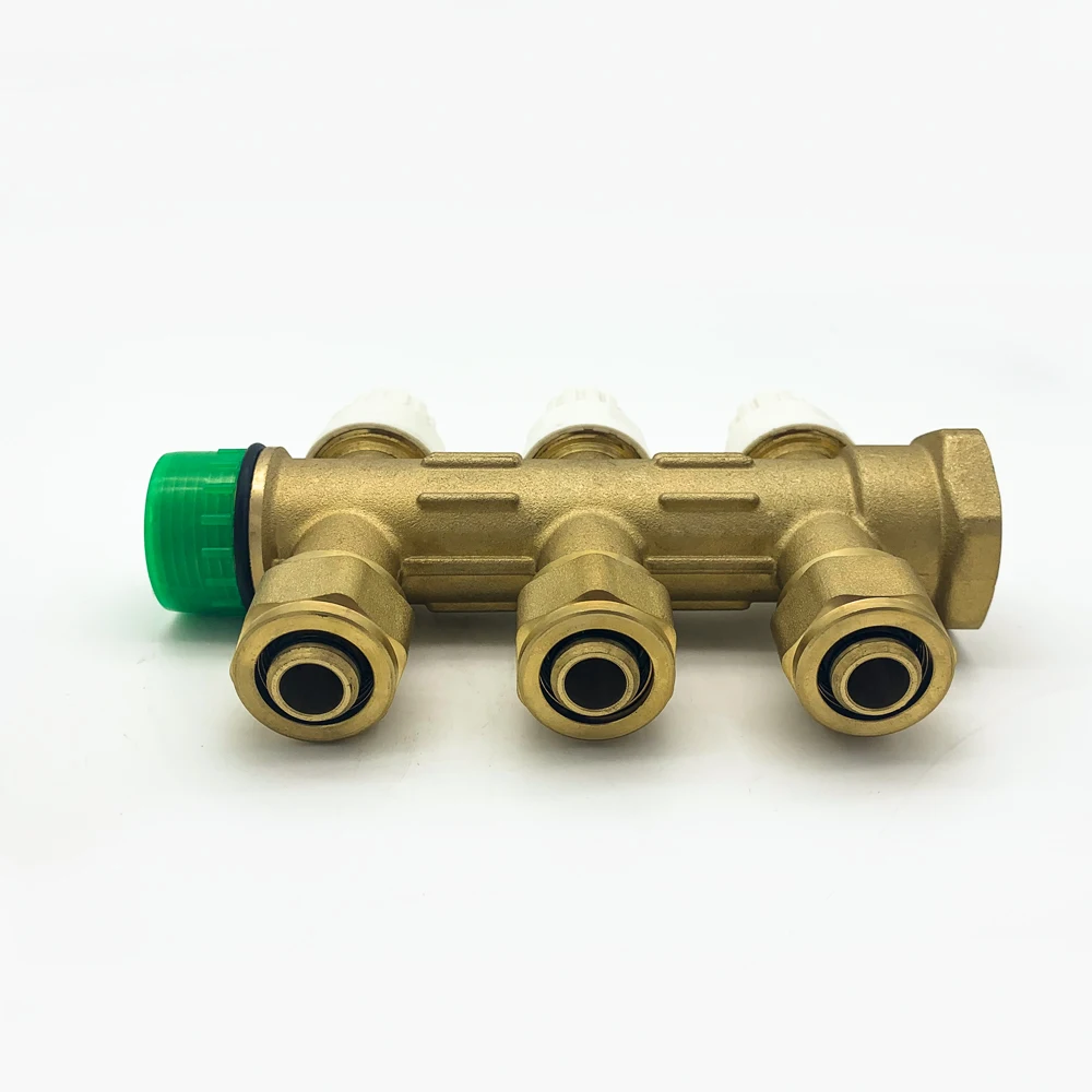 3-way male thread Brass Water Manifold with plastic hat for plumbing system