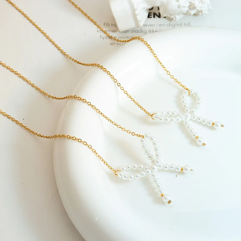 Temperament Butterfly Knot Collarbone Necklace 18K Gold Plated Stainless Steel Chain Full Pearl Bowknot Pendant Necklace
