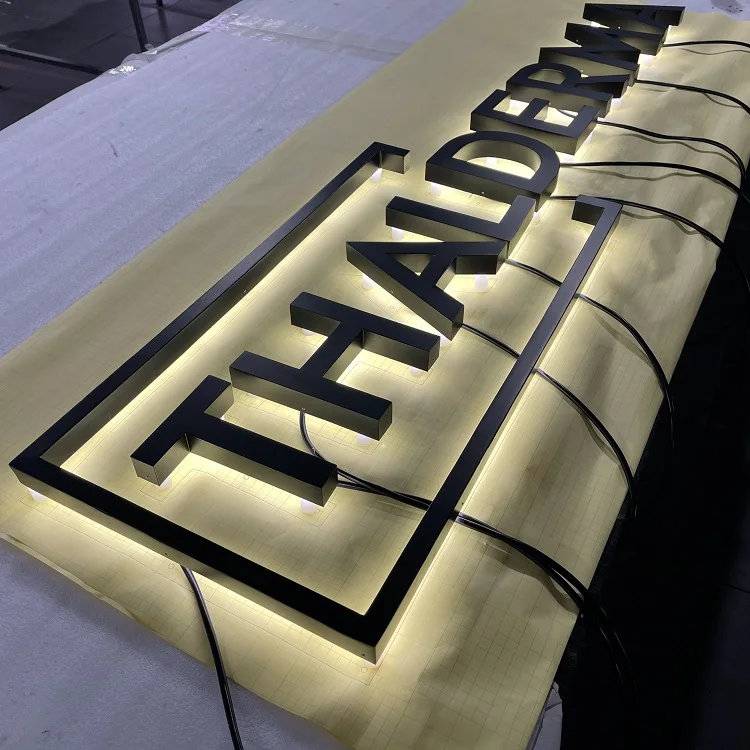 Mirror Gold Channel Letters Polished Galvanized Titanium Plated Lettering 3D Halo Illuminated Letters Backlit Sign