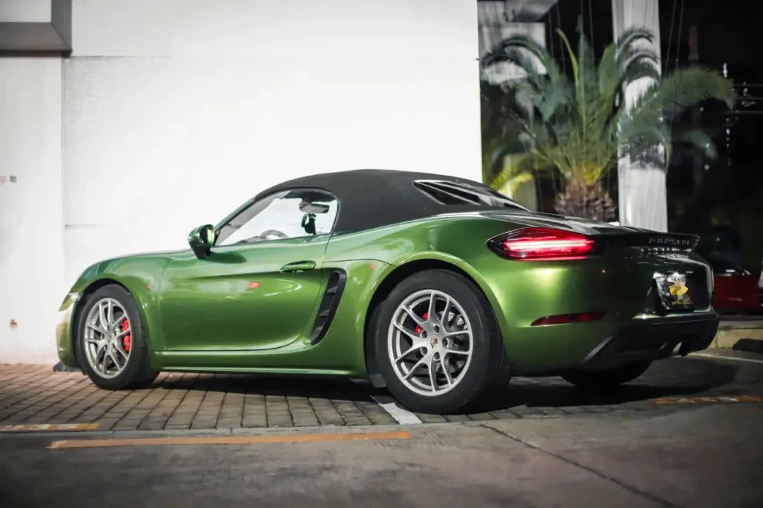 Mamba Green Super Glossy Metallic Vehicle Vinyl Wrap Colors For Car 1.52*17M