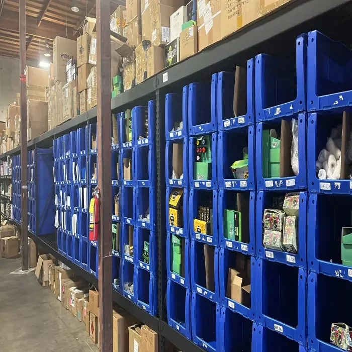 Customized Plastic Stackable Warehouse Picking Bins Storage Stackable Largest Picking Bins for Clothing