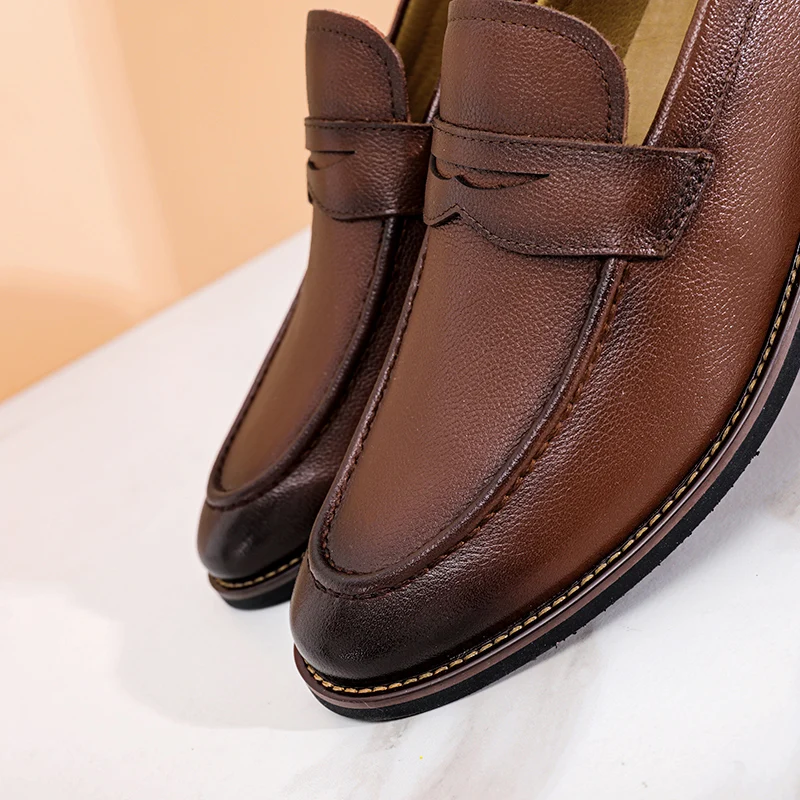 Mens Casual Business Shoes 100% Genuine Leather with Clemence  Brush-off Mens Driving shoe Slip-On loafers