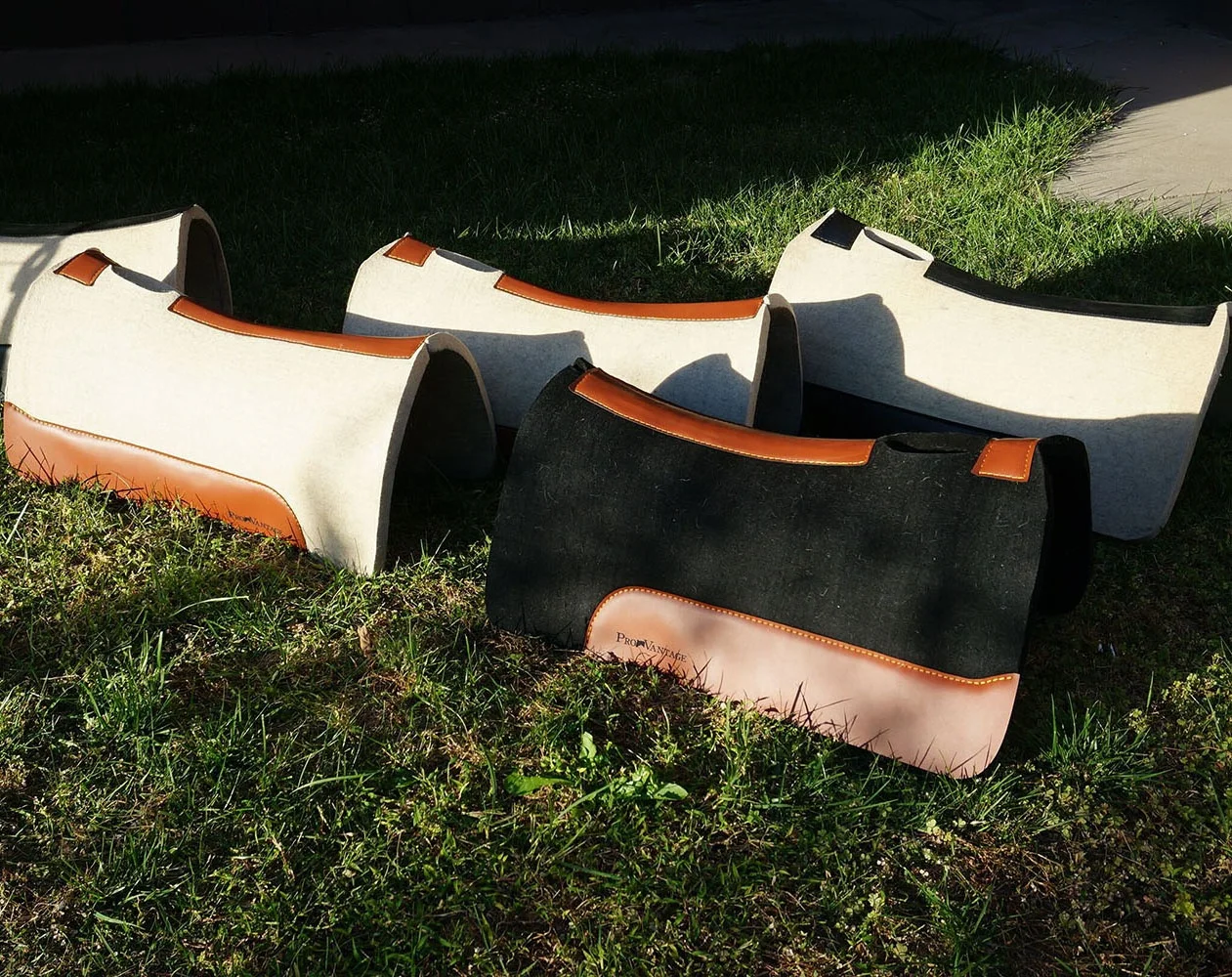 Оборудование для лошадей из 100% шерсти контурная лошадь коврик для седла из войлока