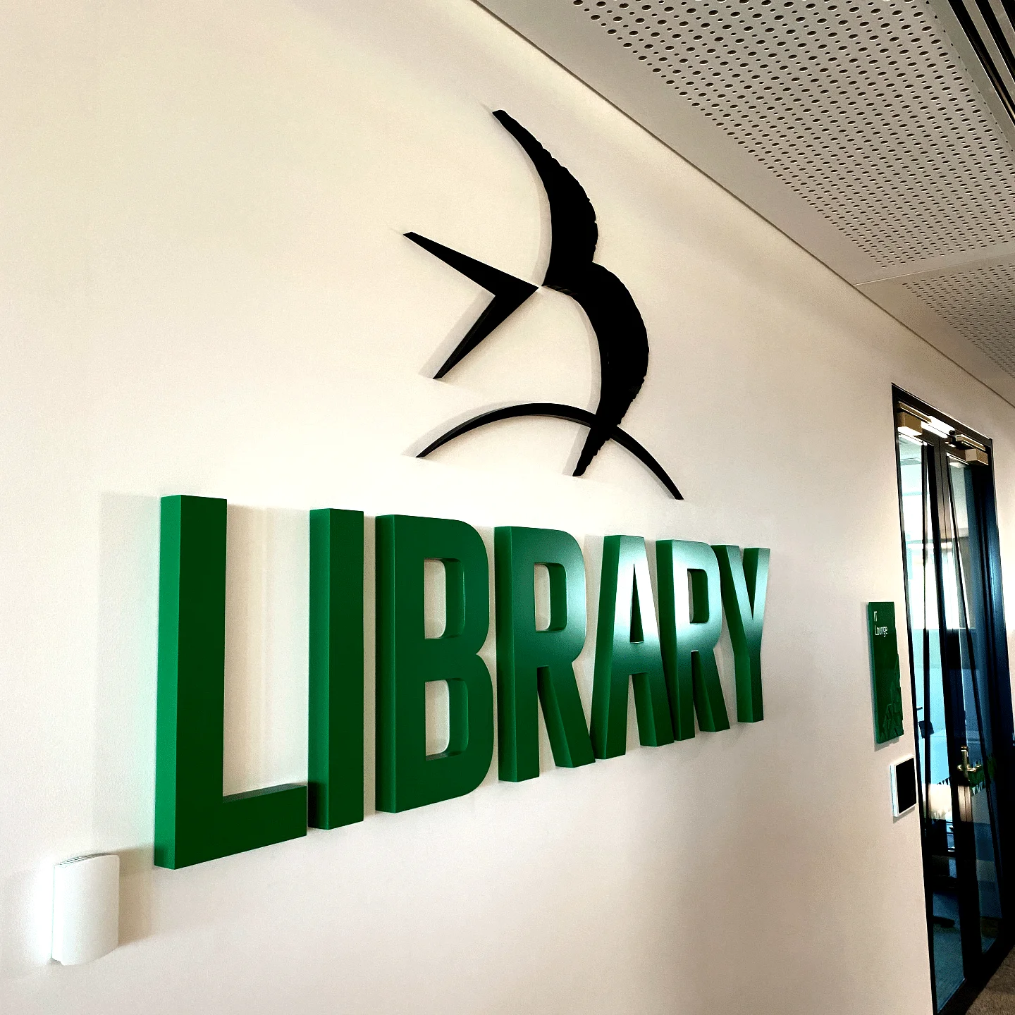 Channel Letter Sign Company Mall Advertising Custom Laser Cut Business Logo 3D Sign Wall Logo Door Metal Signs