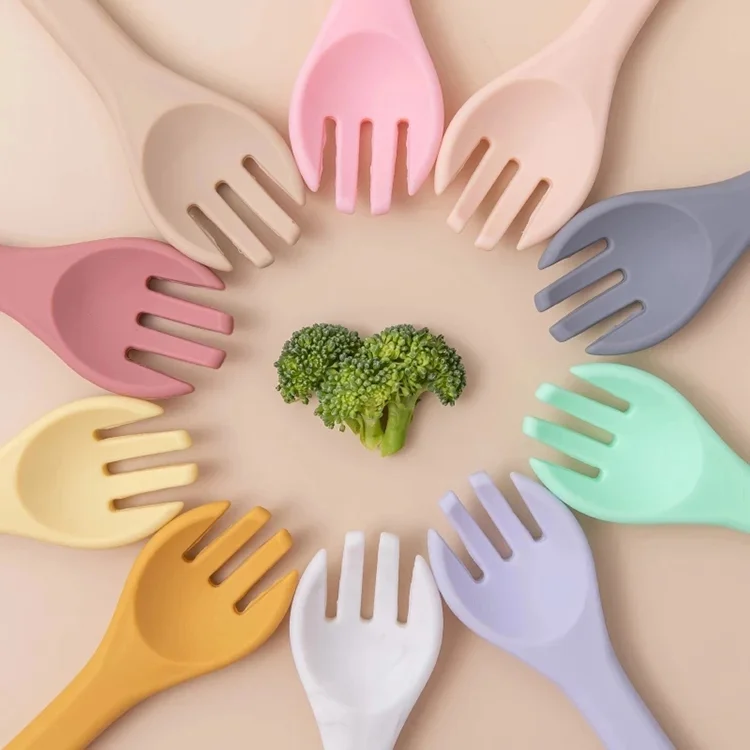 Food Grade BPA Free Baby Feeding Dinnerware Set Silicone Newborn Baby Spoon for Infant Newborn Toddler