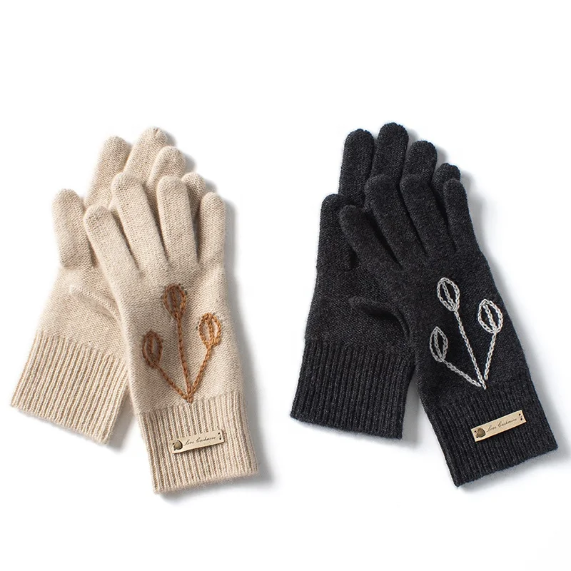 2021 new design factory direct sale elegant top grade cashmere household gloves with hand embroidery