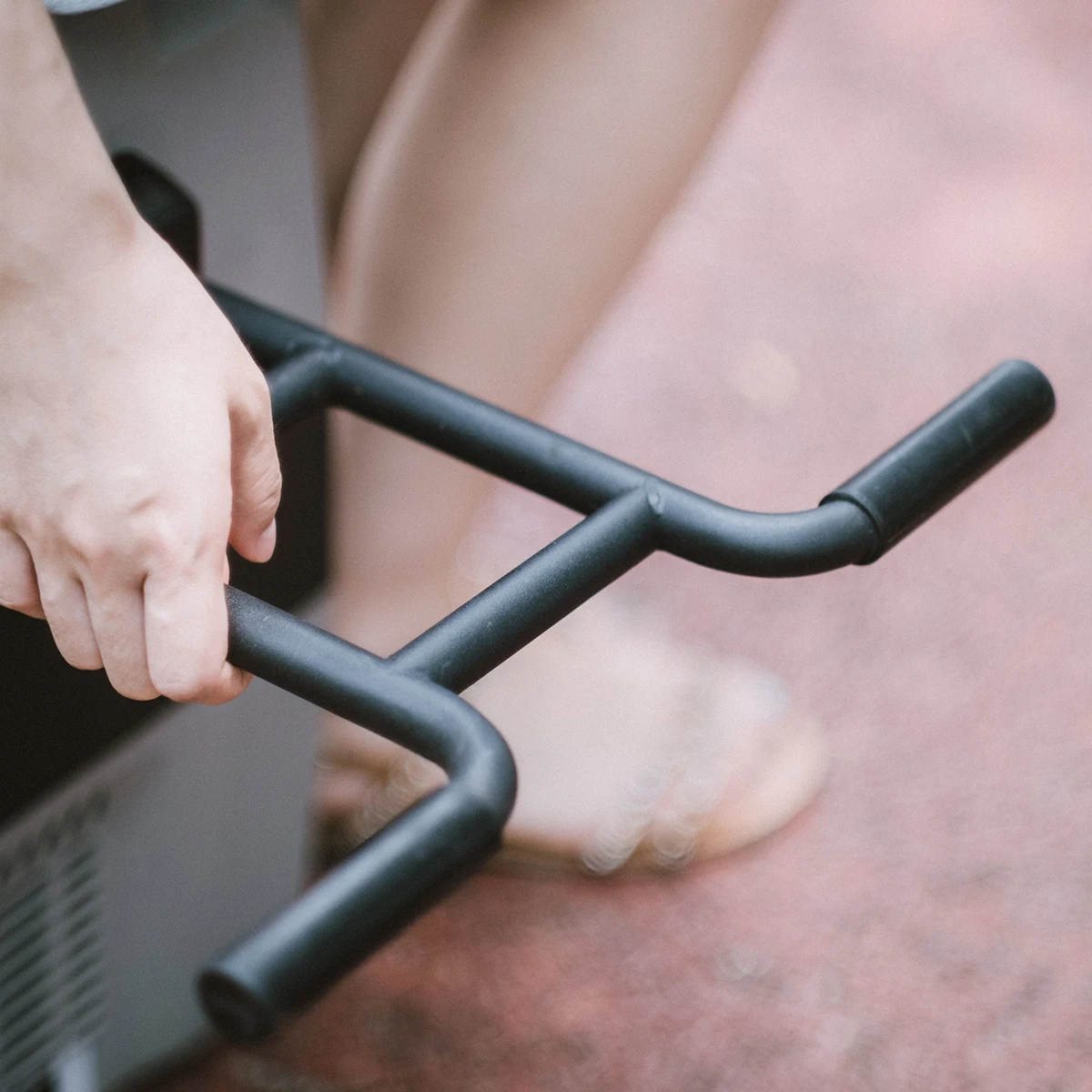 Alpicool 12v Portable Electric Auto Electronics Dual Zone Car Refrigerator with Wheels and Handle