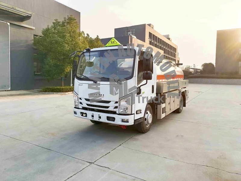 Подержанный LHD/RHD японский Isuz Топливо дизельное топливо сырое масло смазочное уголь смола нефтепродукты транспортировочный топливный бак грузовик