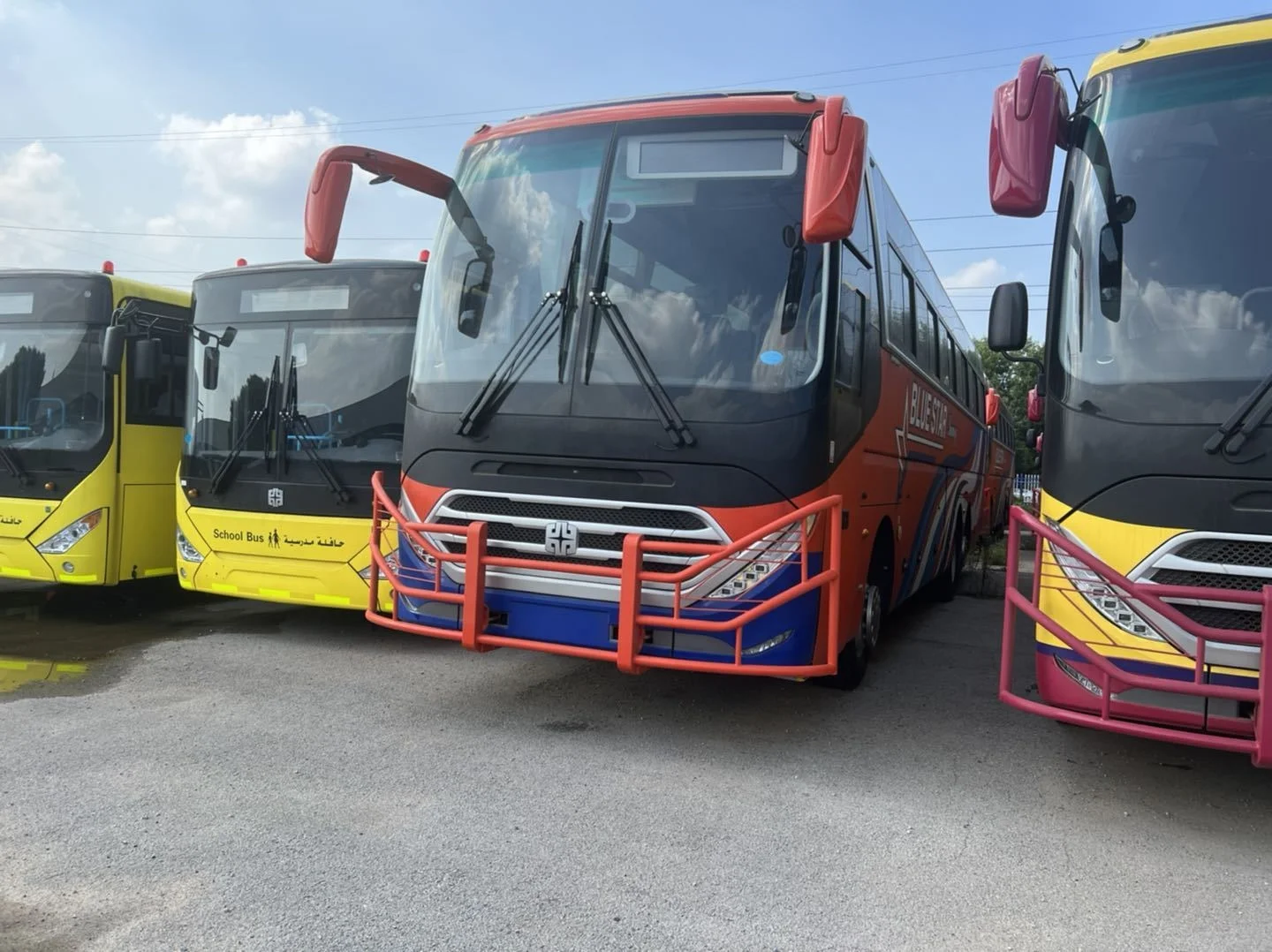 New 35 Seater Diesel Coach Bus from China Manual Transmission Euro 4 Emission Standard for City Use