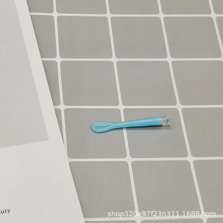 Wholesale of dual color integrated suction rods for contact lenses directly supplied by manufacturers, oblique mouth beauty and