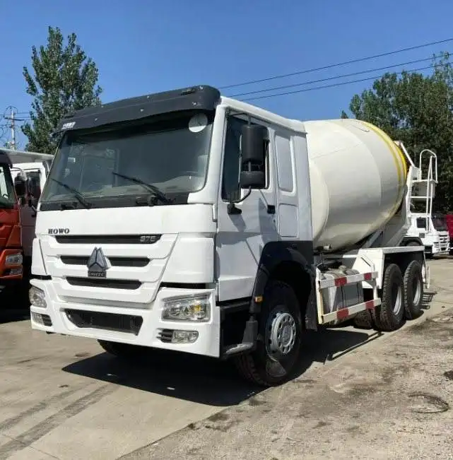 Attractive Price New Type Sino Trucks 8 Cubic Meters 9m3 10m3 Volumetric Concrete Cement Mixer Truck