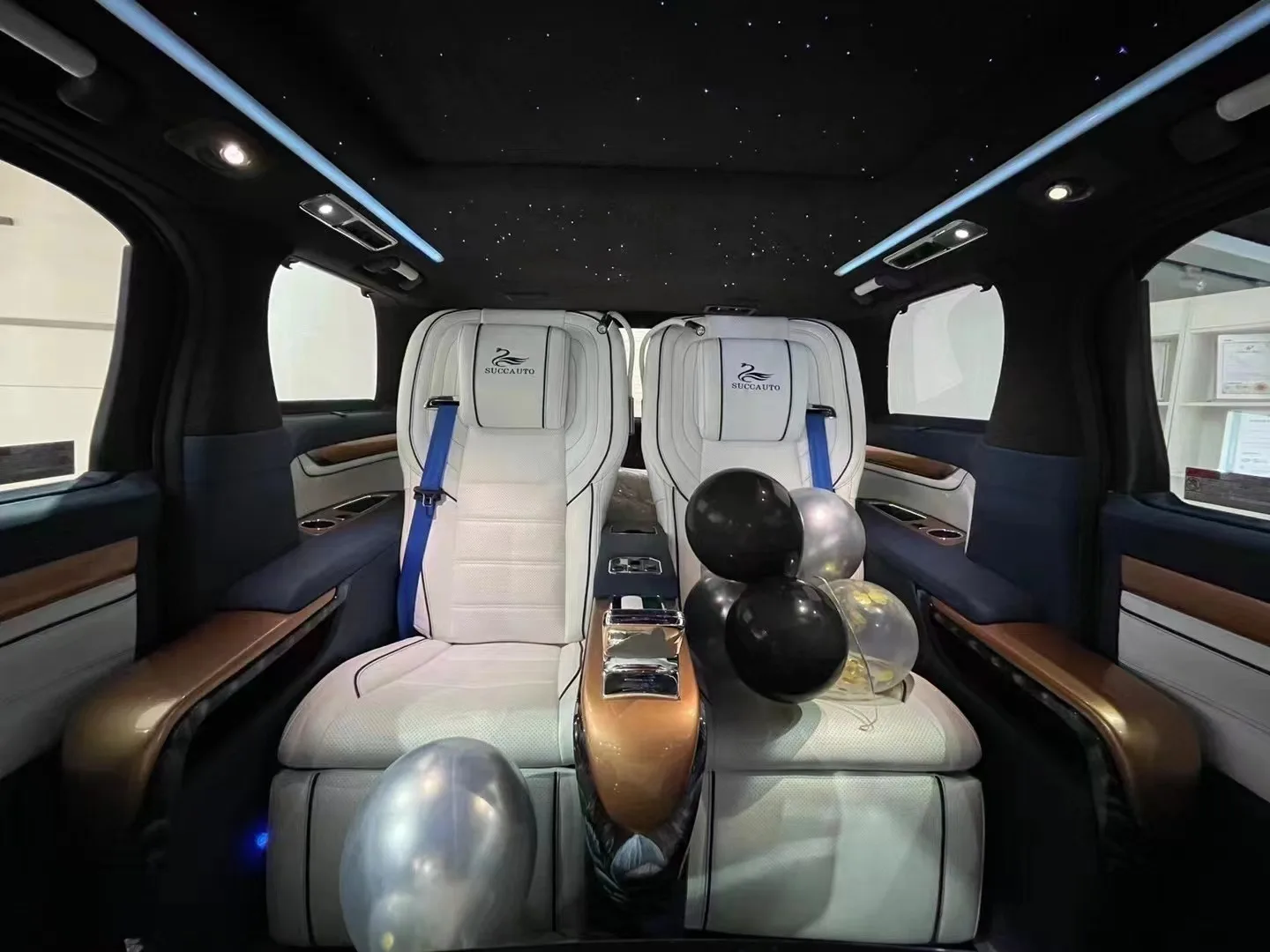 super Luxury modified four-seat alphard, Swan alphard four-seat stunning vehicle kit.with car TV console Lifting TV