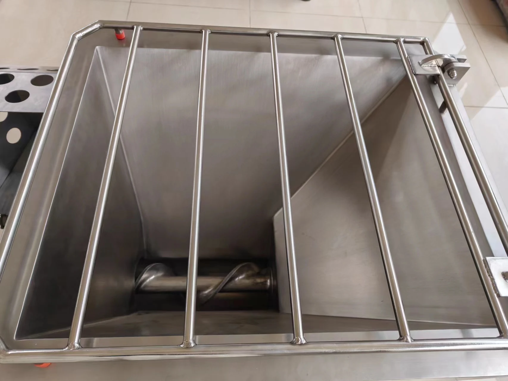 Industrial Electric Meat Grinding Machine Commercial Frozen Fresh Meat Mincer Grinder cutter