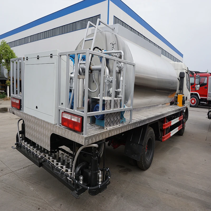 DONGFENG 4x2 6T 5000l Asphalt Distributor Truck Asphalt Paving Truck Asphalt Bitumen Tank Truck Synchronous Chip Sealer In Stock