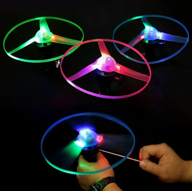 24cm Funny UFO Led Flying Saucer Colorful Light Up Flying Disco Kid Toys Plastic Pull String Spinning Helicopter Outdoor Toys
