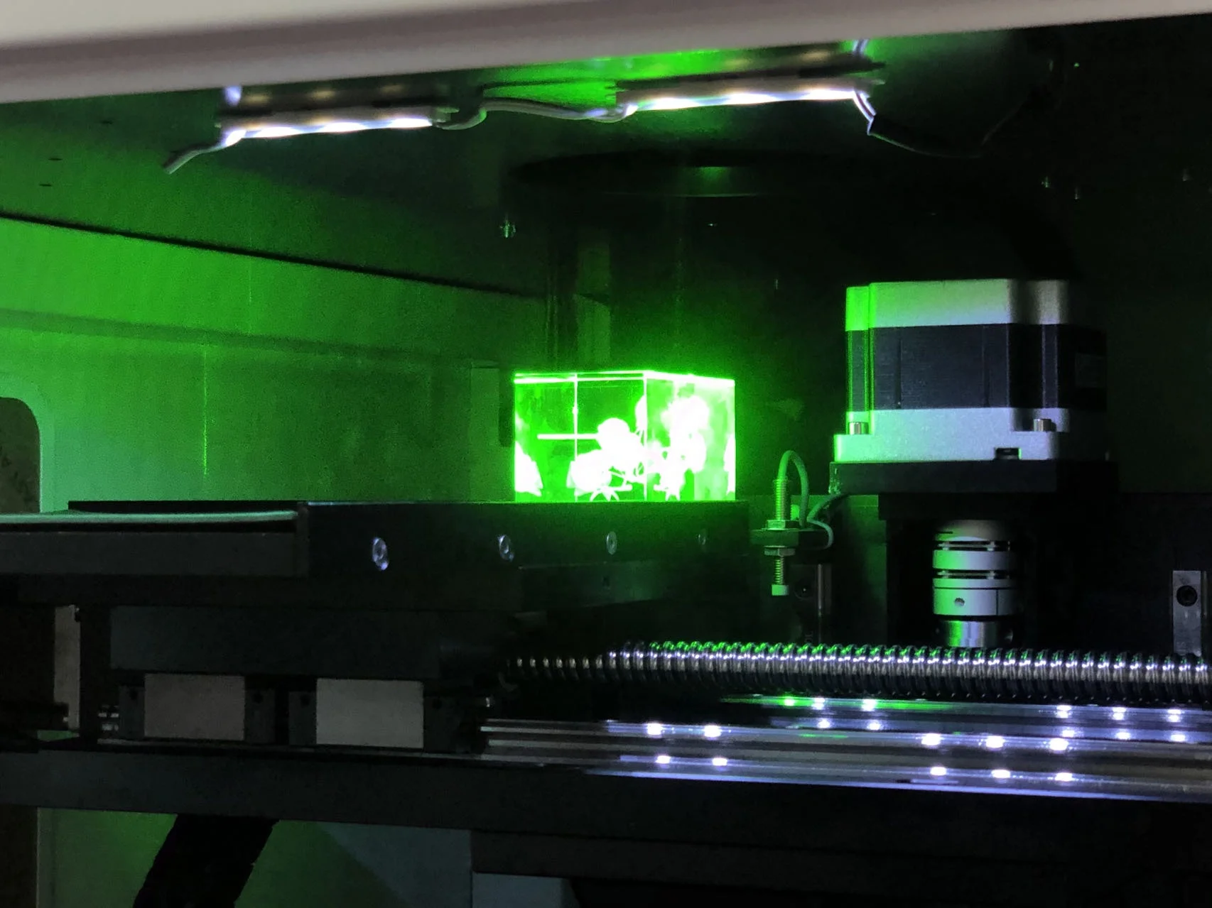 2D 3D Crystal Laser Engraving Machine Subsurface Engraving Photo into Crystal Glass for Gift Shop Small Business Idea Price