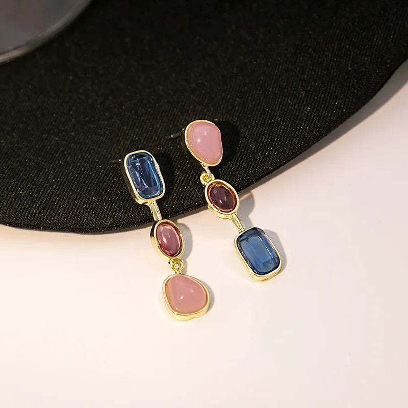 Antique High-Grade Niche Design Stud Earrings Fresh Color Tassel Stitching Fashionable High Contrast Color Pearl Jewelry Gift