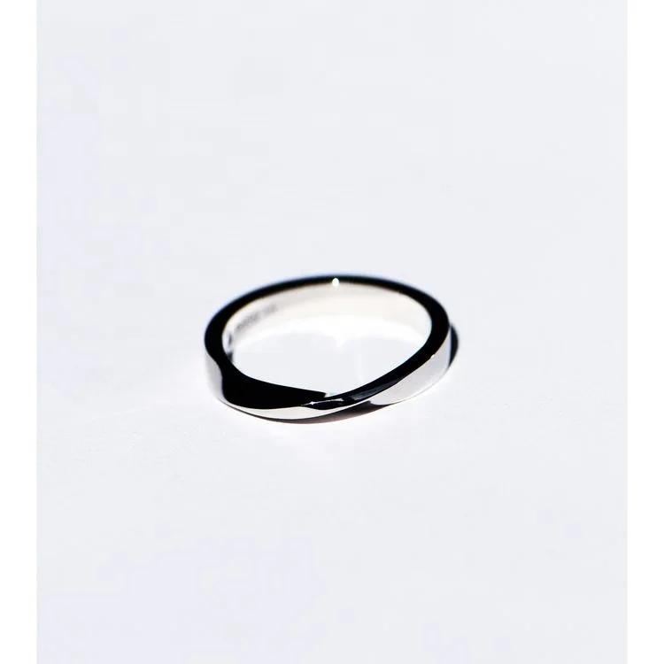 Ruyi plain platinum hot selling men and women fashion Morbius ring Infinity engagement wedding couple ring