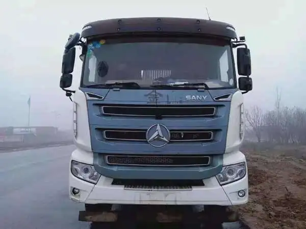  Б/у автобетономешалка 10-12 М3 2012 год бренд SANY с шасси