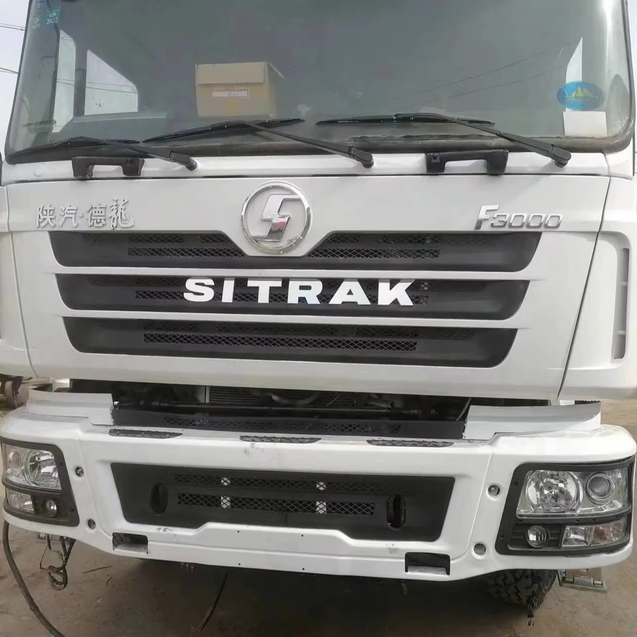 Shacman Used Tractor Truck F3000 10wheel with Spare Parts for Free