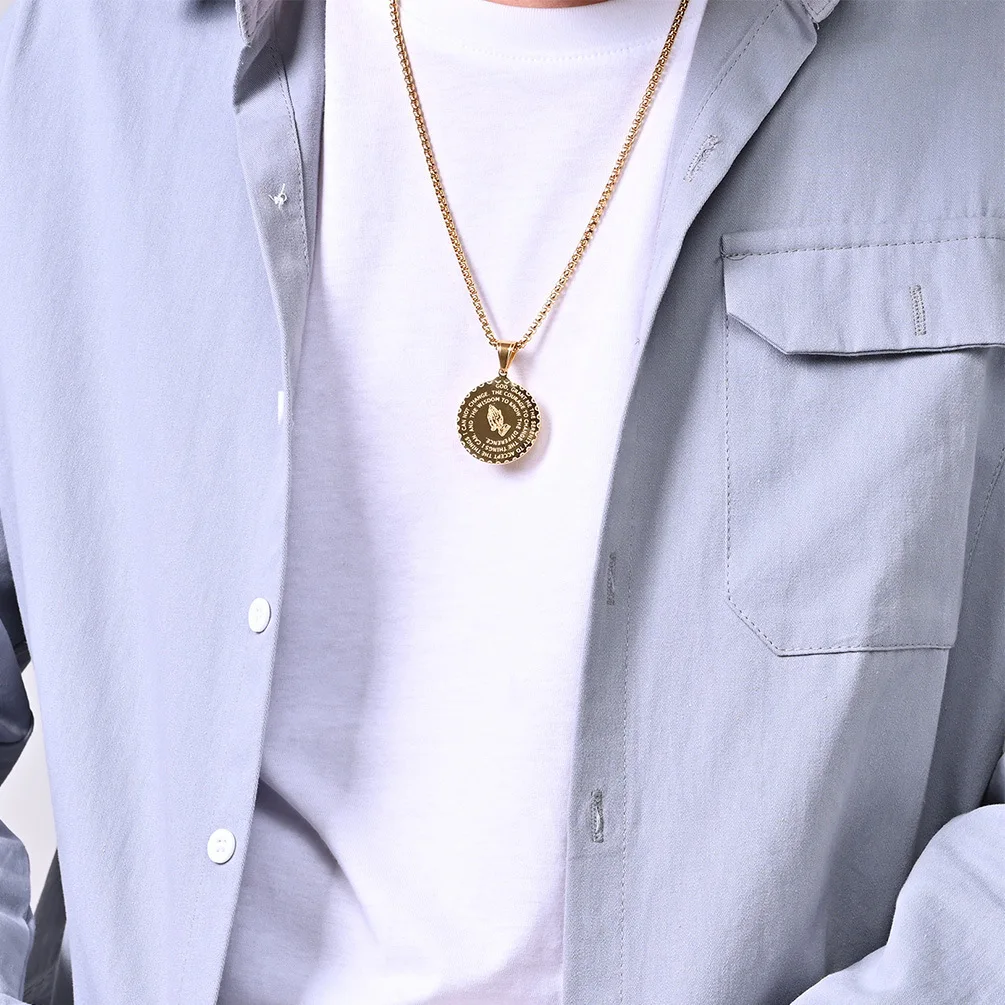 Wholesale Steel Round Shape Stainless Steel Praying Hands Medal Pendant For Men Stainless Steel Jewelry Gold Pendant
