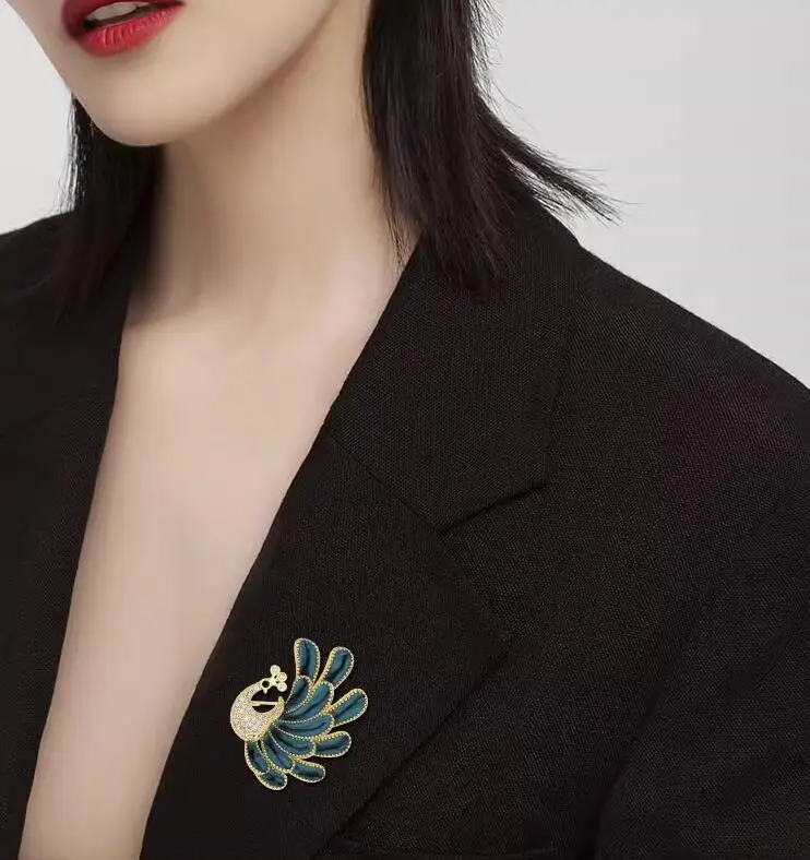 wholesale New Fashion Green Rhinestone Korean gold Enamel Hummingbirds Beautiful Bird Brooch