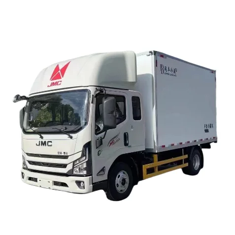 China JMC 4x2 Automatic Refrigerated Trucks Bring a sleeping berth 5 Ton Freezer Truck for Frozen Meat and Chicken Transport