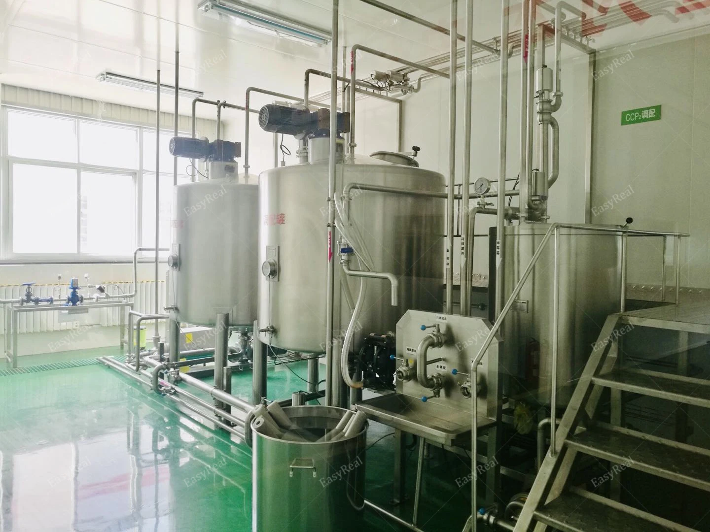 Small Automatic Coconut Water Milk Processing Machine Coconut Production Line Coconut Machine