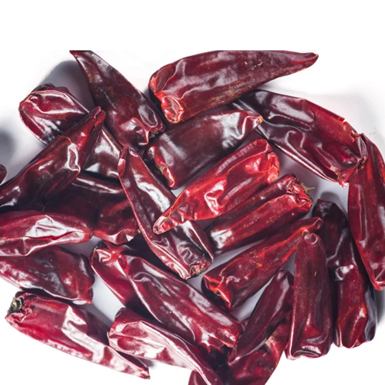Long size wrinkled less seeds dark red color Dried Red Chilli