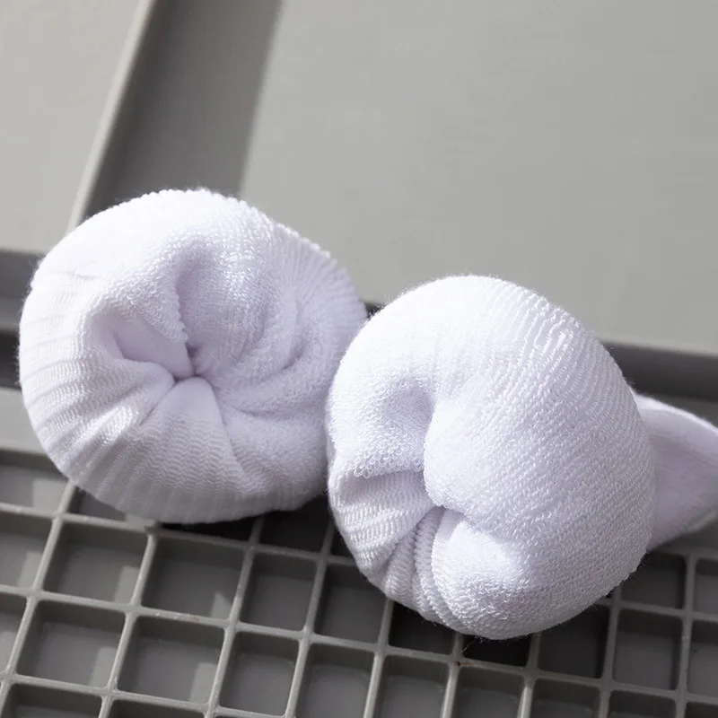 Quality Athletic White Black Ankle Gym Socken Cotton Quarter Crew Logo Custom Design Men Sports Socks