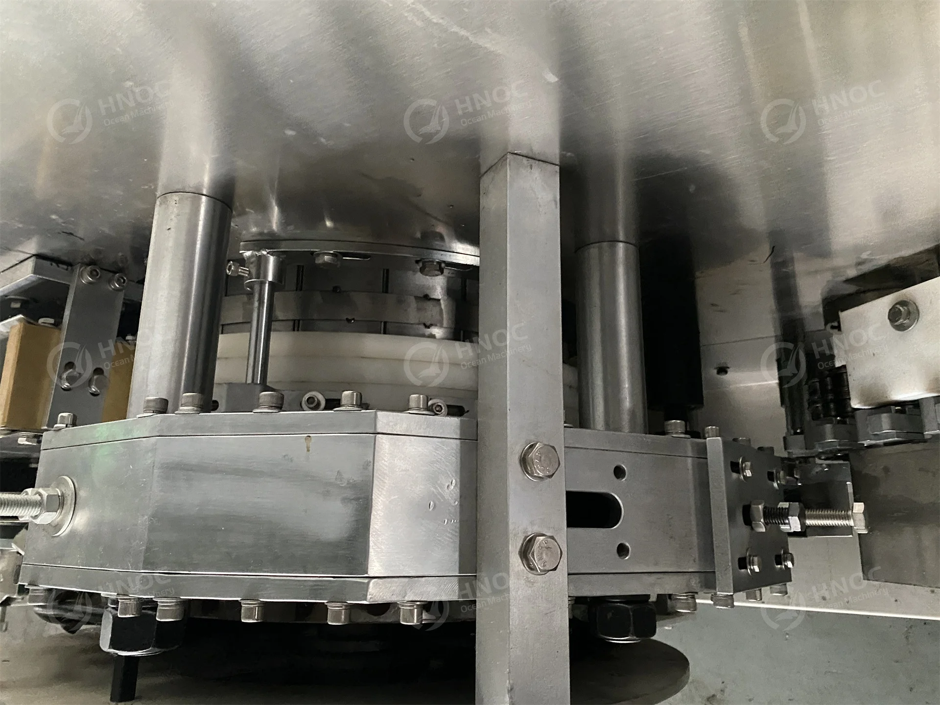 Full automatic irregular  bear  Lollipop production line auto hard candy making machine candy machine maker