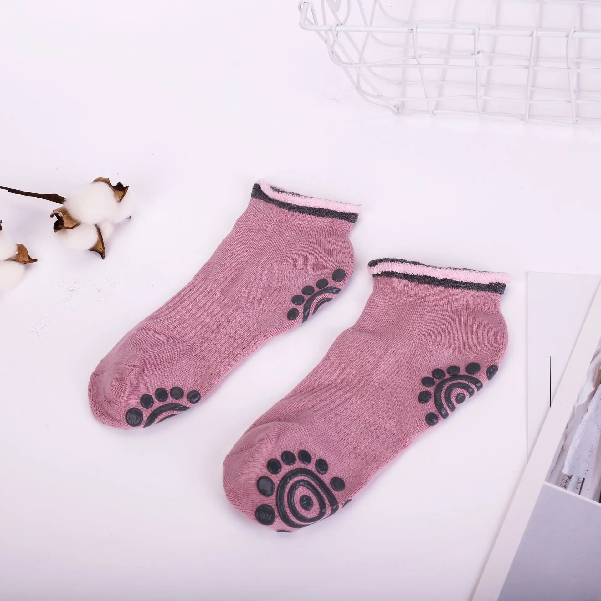 Fashion Ankle Dance Jump Trampoline Pilates Cotton Anti Slip Yoga Socks