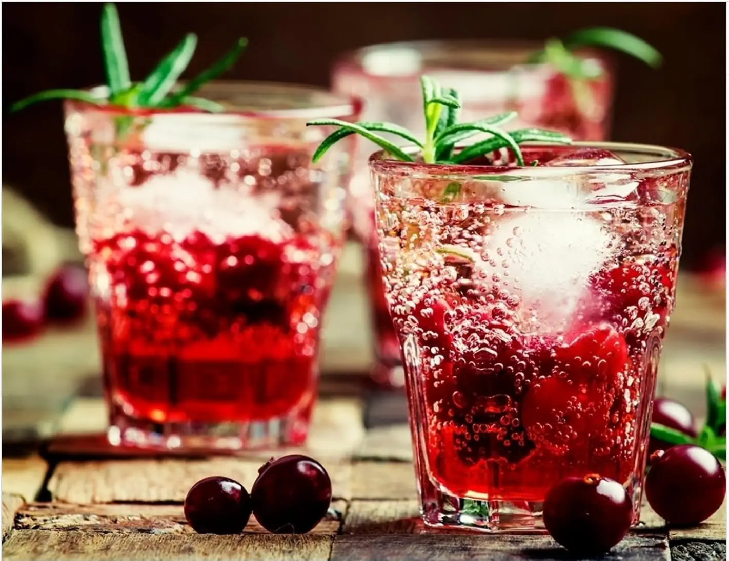 BPA Free&EA Free Unbreakable Durable 100%Tritan Beer Glasses Dishwasher Saft Plastic Wine Glass