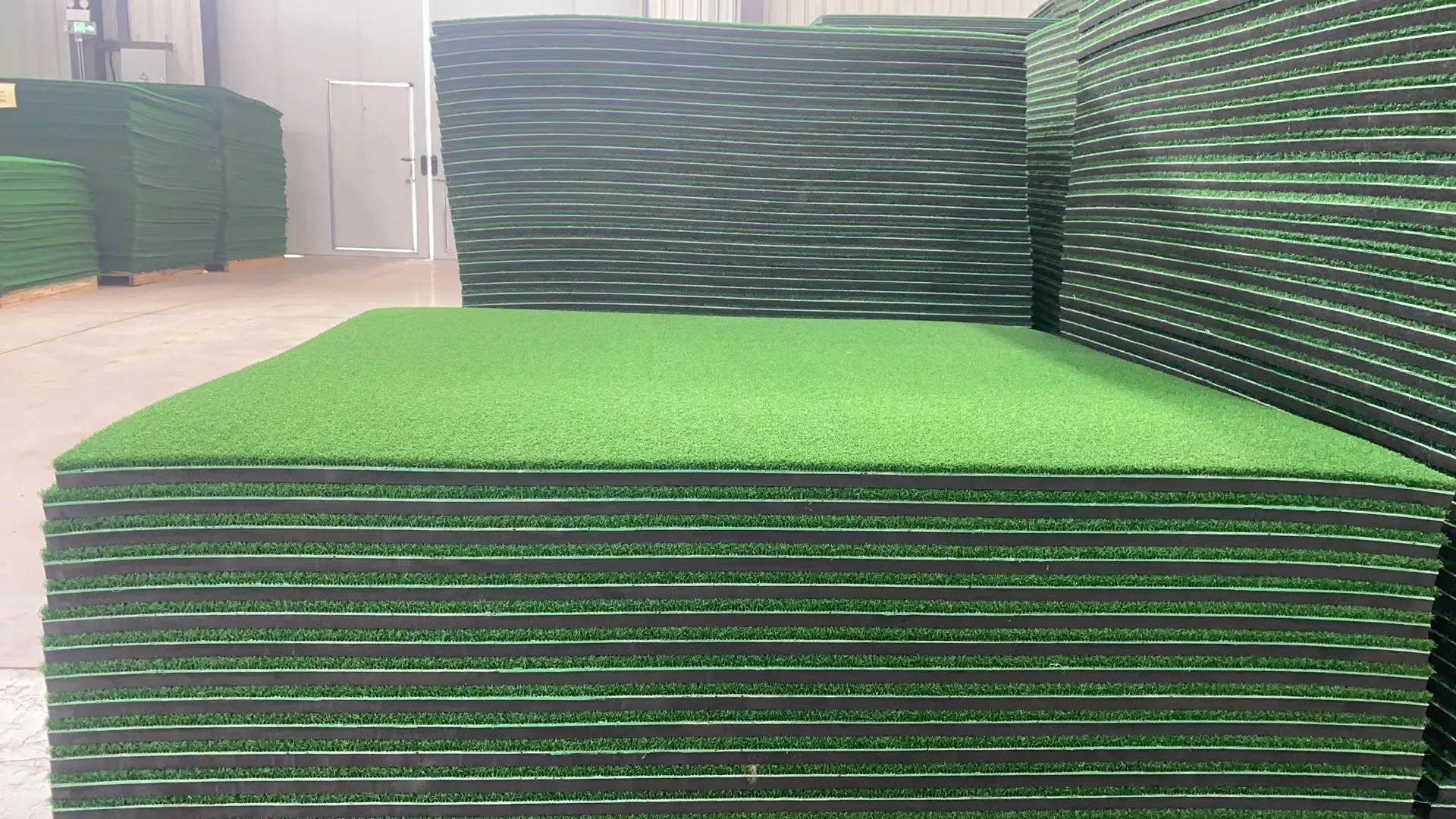 Factory Supply Best Golf Driving Range Mats Wholesale Golf Hitting Practicing Training Mats Swing Aids Indoor Outdoor Use